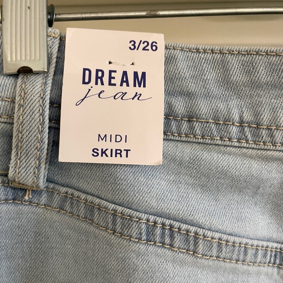 NWT YMI dream denim mini skirt. Light wash color. - Picture 7 of 11